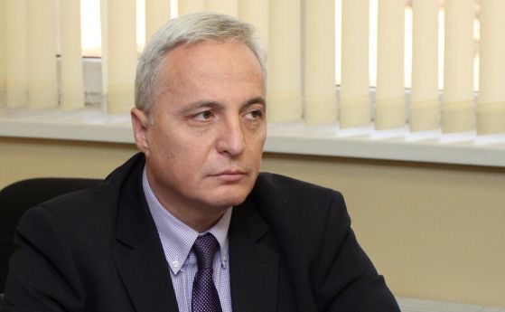 ГЕРБ ДПС БСП и Български възход искат освобождаването на председателя