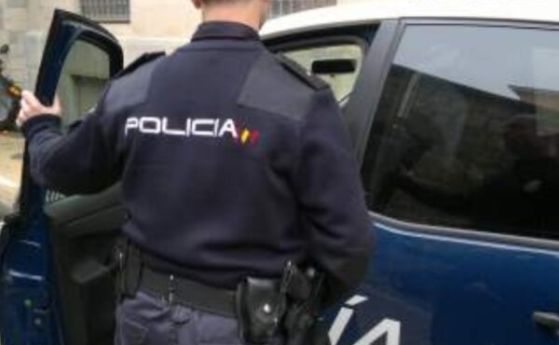 Мъж с мачете нападна свещеник и клисар в Испания, разследват терористичен акт