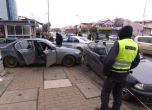 Двама полицаи пострадаха при гонка в София