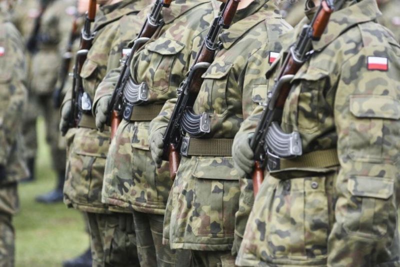 Полша възнамерява да похарчи за отбрана 4% от брутния си