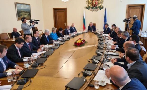 Гълъб Донев на последното заседание на МС: Държавата не е за частно ползване
