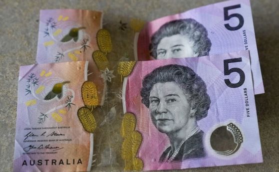 Австралия не иска лика на крал Чарлз на банкнотите си