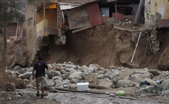 Свлачища в Перу взеха над 30 жертви