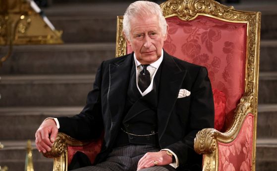 Новата марка на крал Чарлз III е без корона