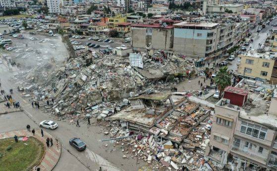 Над 15 000 са потвърдените жертви от разрушителното земетресение в Турция и Сирия