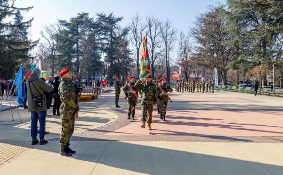 Нов български контингент замина за участие в операцията на ЕС "Алтея" в Босна и Херцеговина