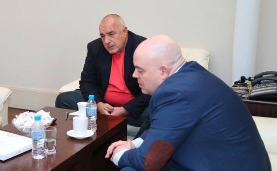 Гешев се опълчи на Борисов с интервю в ПИК