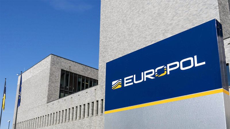 Европол командирова трима свои служители в България, за да разследват