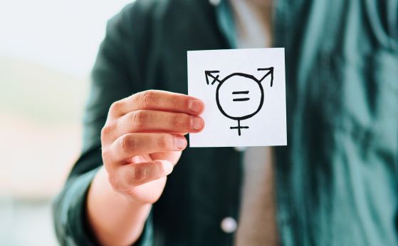 ВКС: Транссексуалните не могат да сменят пола си