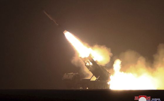 Северна Корея изстреля четири стратегически крилати ракети