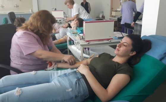 Кръводаряване всеки делничен ден от март в УМБАЛ Бургас