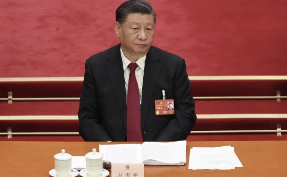 Пожизнена власт: Си Дзинпин избран за трети петгодишен мандат