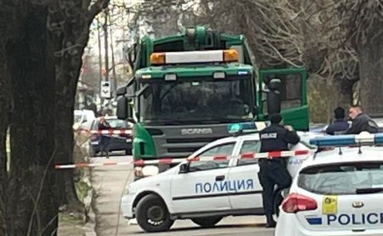 Камион за смет блъсна и уби на място 91-годишен мъж в София
