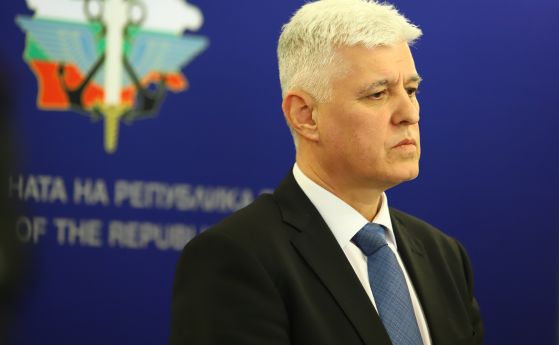 Министърът на отбраната: Категорично няма да изпращаме войски в Украйна