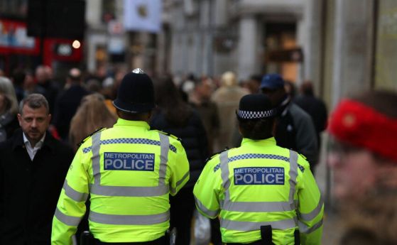 Лондонската полиция е пропита от расизъм, хомофобия и женомразство, сочи доклад