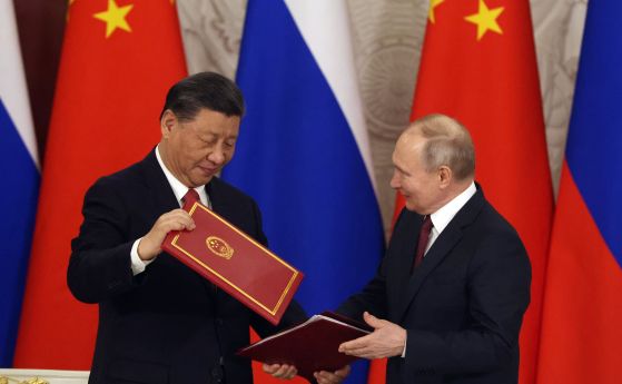 Китай и Русия не говорят за война, а за ''украинската криза''