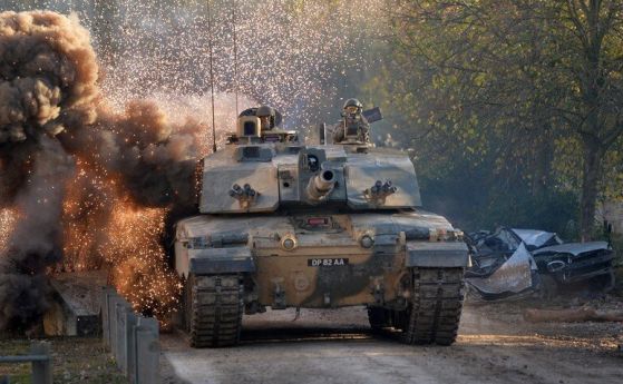 Бойците на ВСУ усвоиха танковете Challenger 2. Връщат се в Украйна за контранастъплението