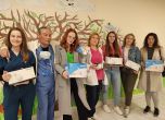 Студенти по медицина дариха апаратура за болницата в Бургас