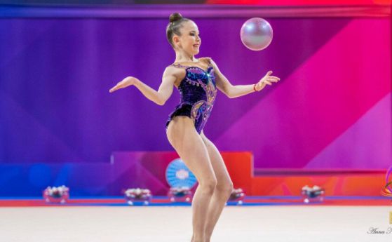 Невероятна: Стилияна Николова спечели още три златни медала (обновена)