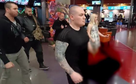 Част от скандалното видео, заснето в пловдивски мол