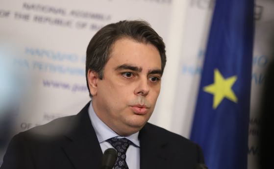 Асен Василев предвиди 4 месеца живот на парламента