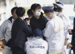 Хвърлиха бомбичка по японския премиер по време на предизборен митинг