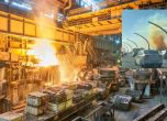 Дим над най-големия металургичен завод в Русия. Версиите са за пожар или екологичен инцидент