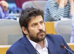 Гръцкият евродепутат и актьор Алексис Георгулис е обвинен в изнасилване от съветник на ЕК