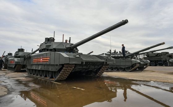 Русия хвърля на фронта в Украйна най-новите си танкове Т-14 ''Армата''