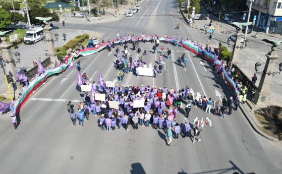 Блокада на Орлов мост за 1 май, стачка парализира Гърция