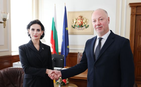 Росен Желязков се срещна с украинската посланичка Олеся Илашчук