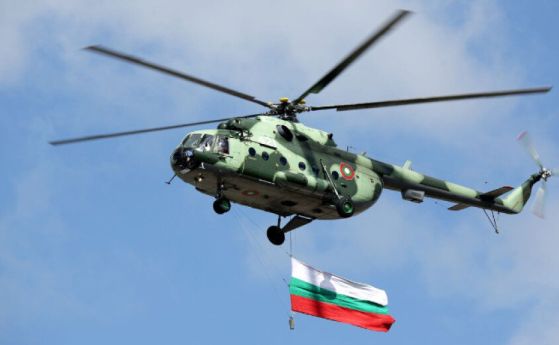 Самолети, хеликоптери и за първи път Стрела на парада в София, дроновете - забранени
