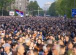Оставки и по-голяма сигурност поискаха хиляди сърби на протест след двете масови убийства