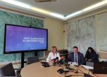 Без държавен бюджет: Фандъкова спасява строителни обекти на СО и районните кметове