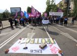 Протест на журналистите от БНР блокира за час кръстовището при радиото (галерия)
