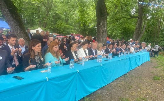 Прецедент: Мустафа Карадайъ пропусна възпоменателния митинг-събор на Демир баба текке