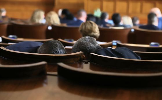 НС извънредно ще слуша службите за твърденията на Радостин Василев
