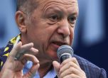 Ердоган води на балотажа с малко под 10% при преброени 61 процента бюлетини