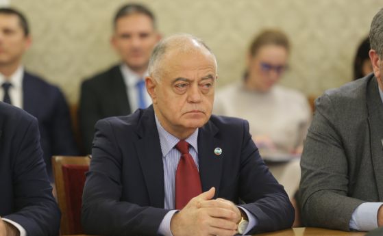 Атанасов: Искат имунитета на Борисов сега, за да не се състави правителство