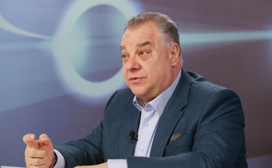 Д-р Ненков: Подадох оставка от ВМА, за да кажа, че президентът прилича на руски генерал, а Гешев е слаб актьор
