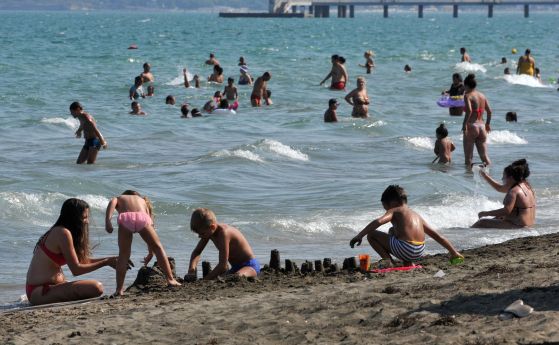 МОСВ: Няма замърсяване по българското Черноморие след рухването на язовира Нова Каховка