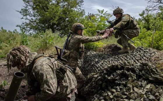 Разузнавачи и експерти: Украйна спря контранастъплението