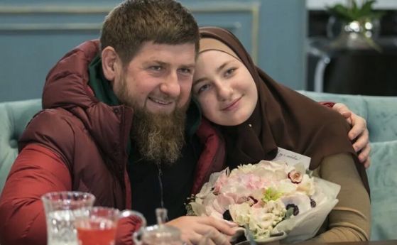 Третата дъщеря на Рамзан Кадиров получи орден ''Кадиров", учреден в чест на дядо ѝ