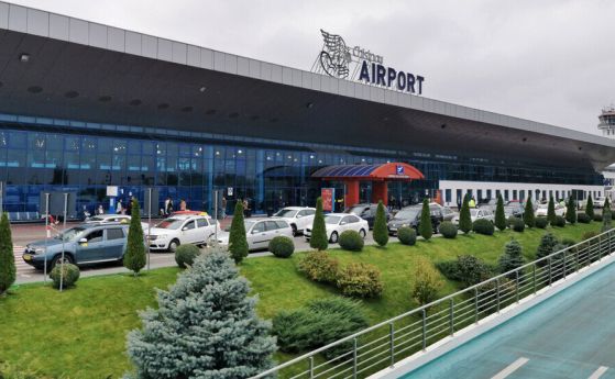 Чужденец уби двама на летището в Кишинев