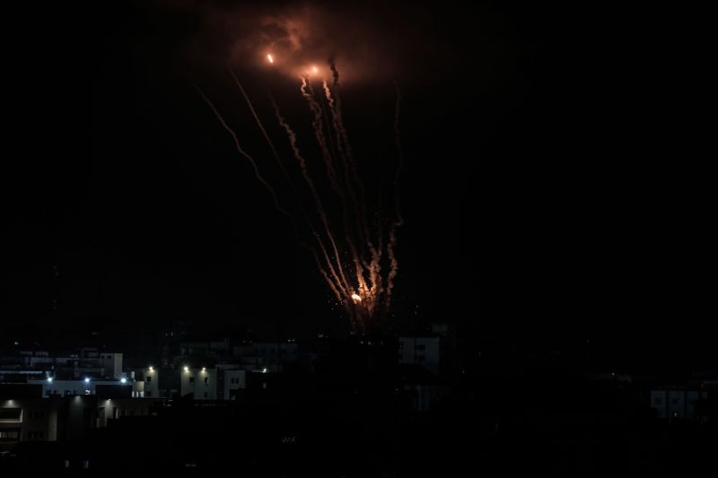 Нощна ракетна атака