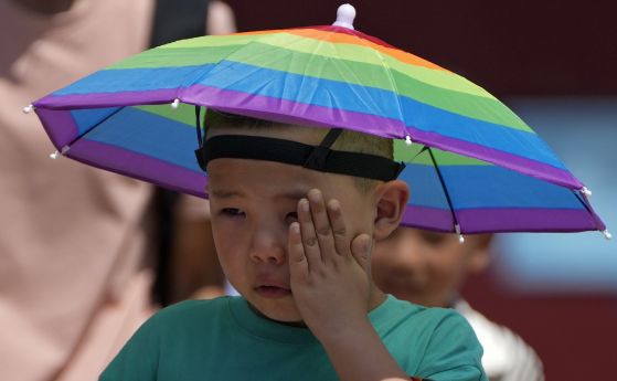 В Китай отвориха бомбоубежища за спасение от жегата
