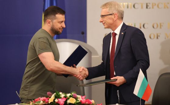 Премиерът отрече правителството да е заложило капан на президента с посещението на Зеленски