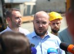 Председателят на Столичния общински съвет Георги Георгиев дава брифинг по време на премахването на незаконните павилиони в района на КАТ.