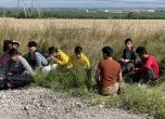 Акция срещу каналджиите в цялата страна, откриха 40 мигранти в склад до София