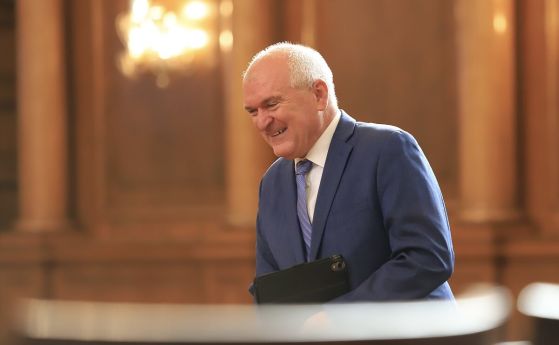 Без дебат: Димитър Главчев оглави Сметната палата